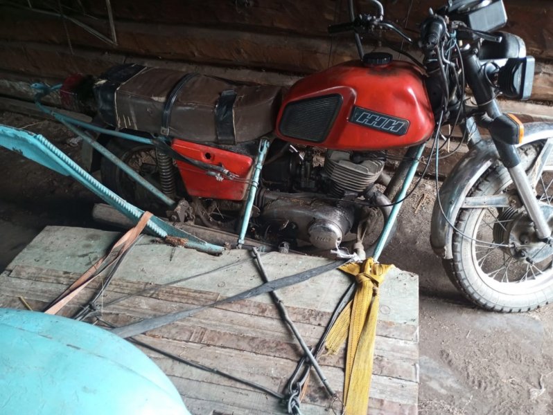 В Чернышевске стражи порядка задержали подозреваемого в краже отечественного мотоцикла